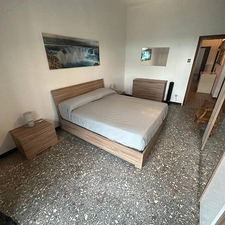 Metro C - Centocelle Ampio Appartamento Con Tre Camere Da Letto Roma Exterior foto